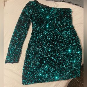 Flawless Shine Emerald Green Sequin One-Shoulder Mini Dress, size medium